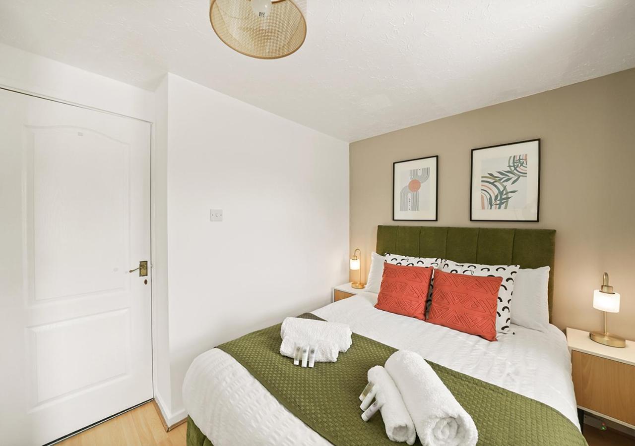 East London House Near Tube With Parking Villa Exterior photo