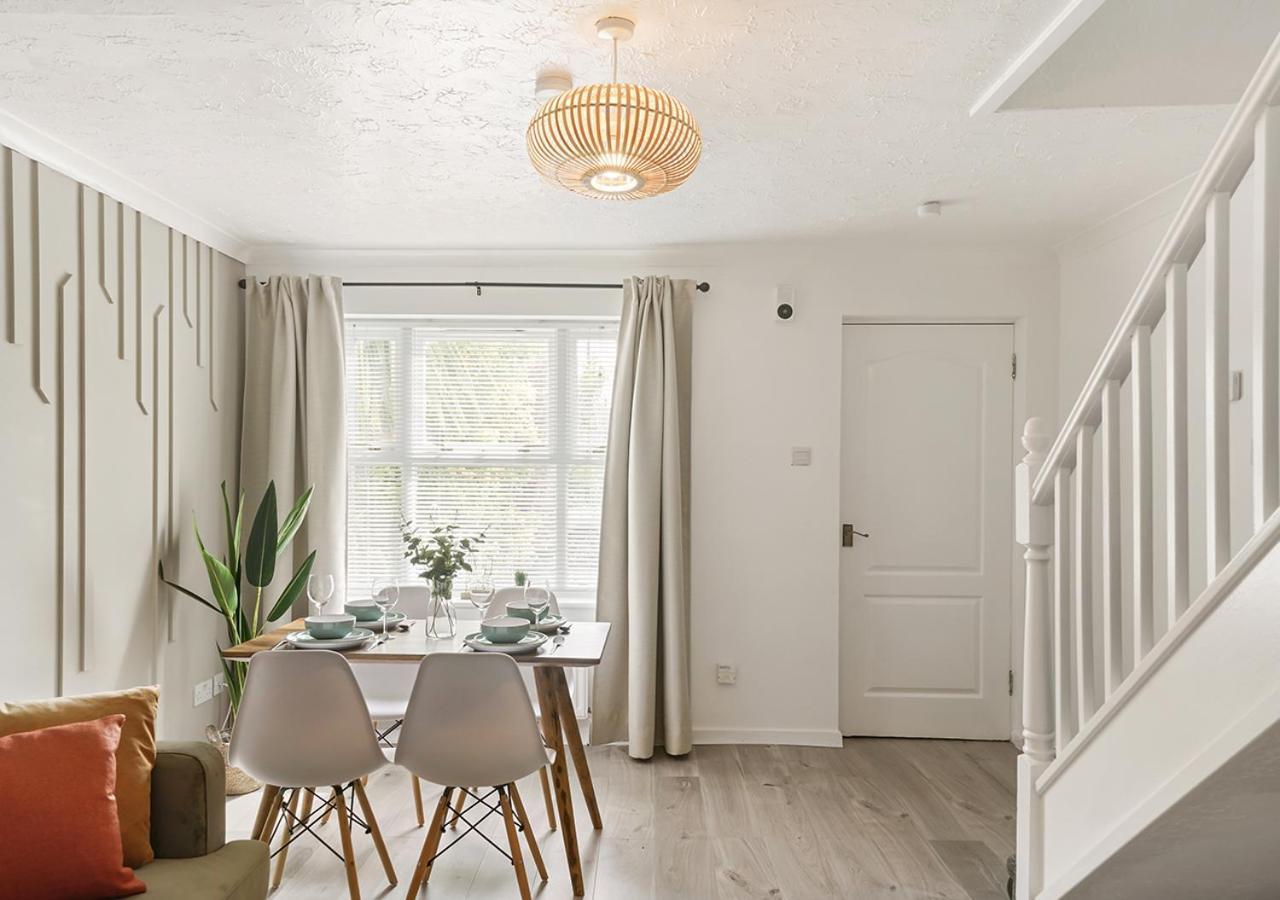 East London House Near Tube With Parking Villa Exterior photo
